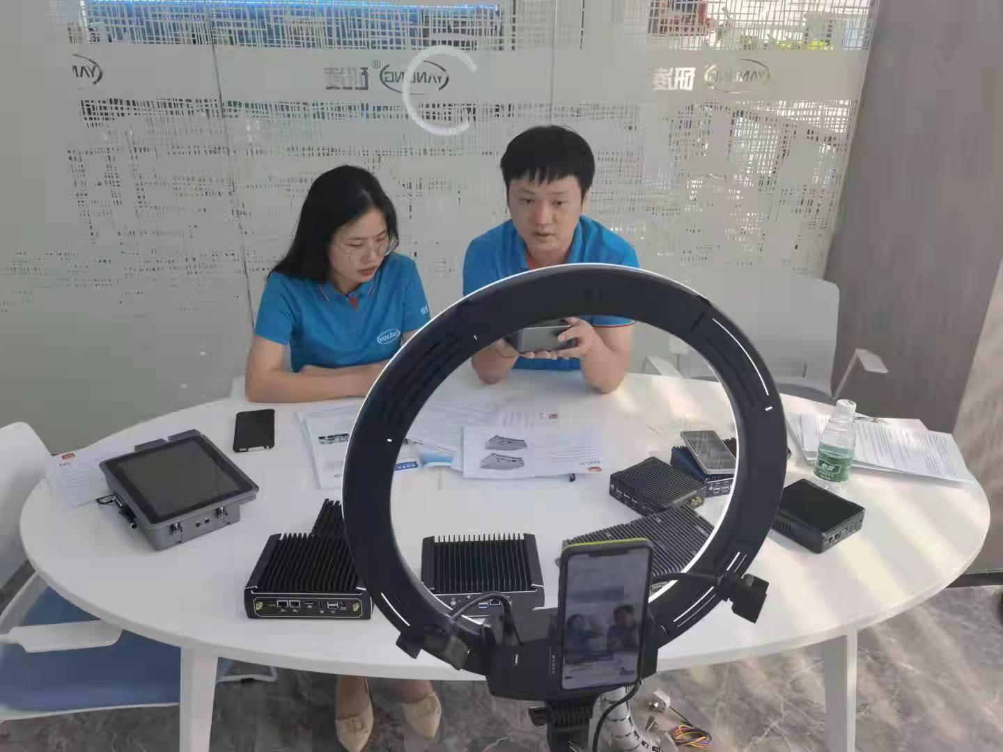 Продвигайте прямые трансляции в сентябре